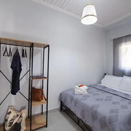 別荘 Beyond The Bridge *