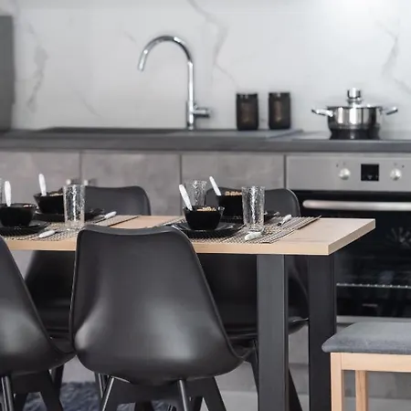 Holiday home Beyond The Bridge *