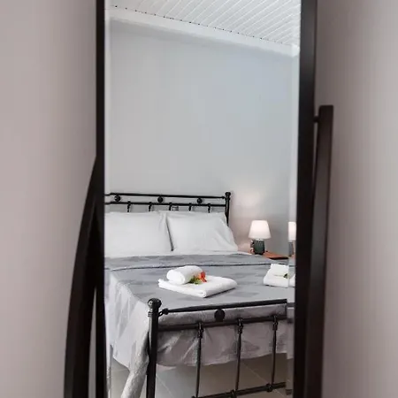 Holiday home Beyond The Bridge