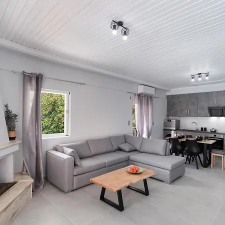 Beyond The Bridge Holiday home