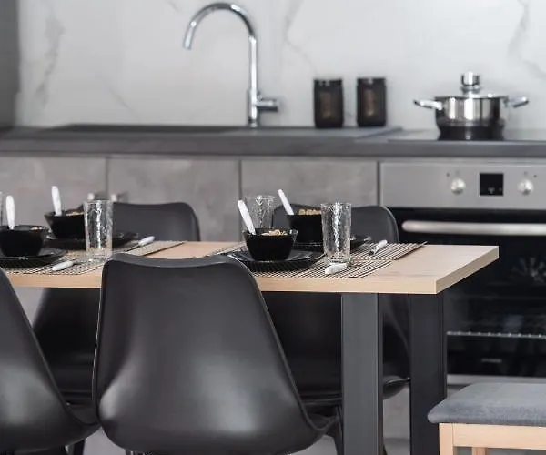 Nyaraló Beyond The Bridge *